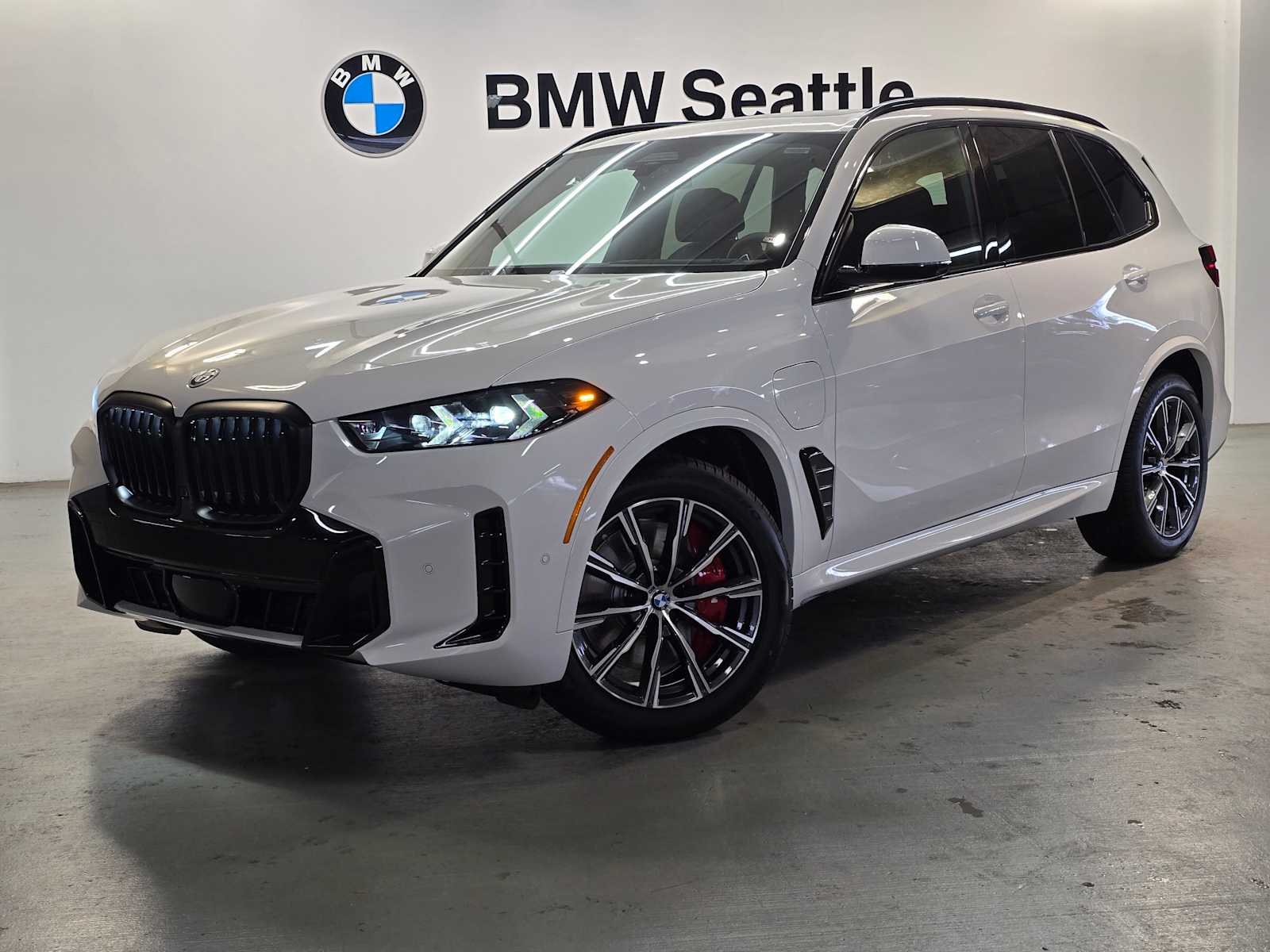 Thumbnail: 2026 BMW X5 - 1
