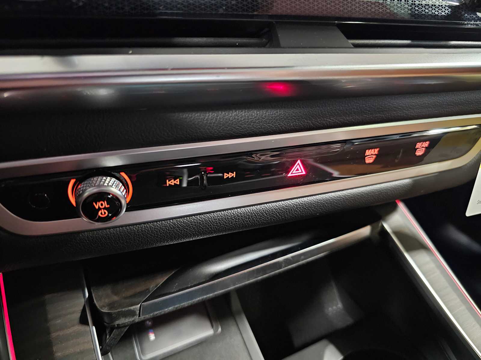 Thumbnail: 2026 BMW X5 - 18