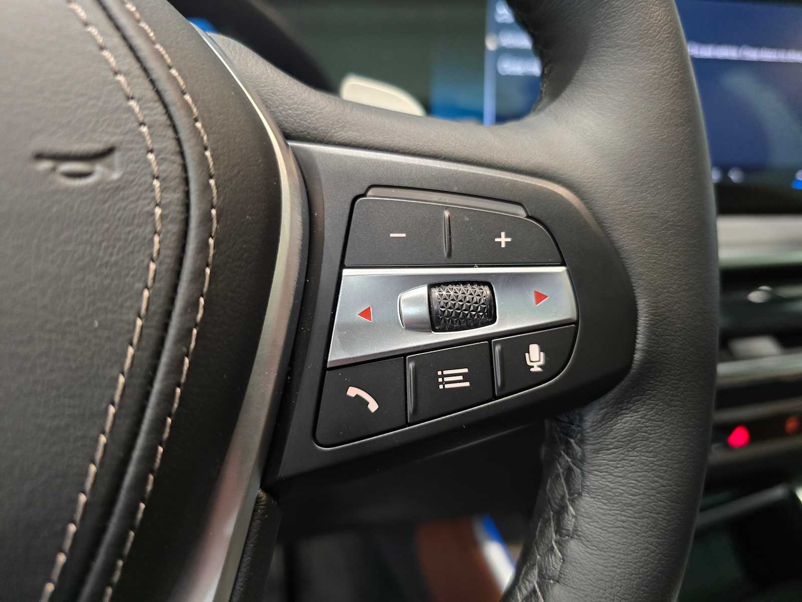 Thumbnail: 2026 BMW X5 - 19