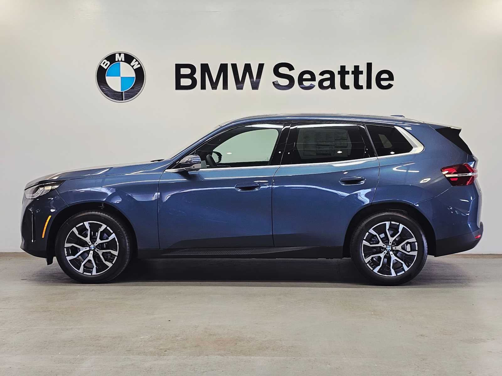 Thumbnail: 2025 BMW X3 - 3