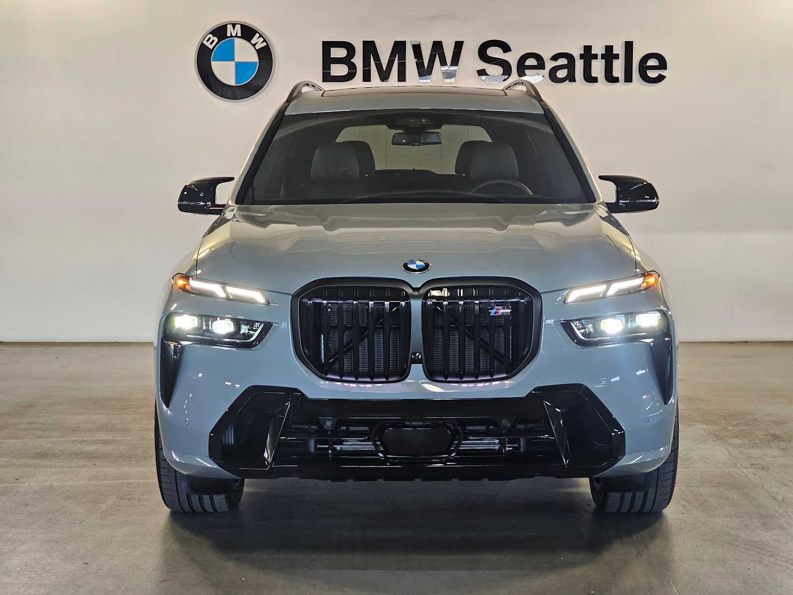 Thumbnail: 2026 BMW X7 - 6