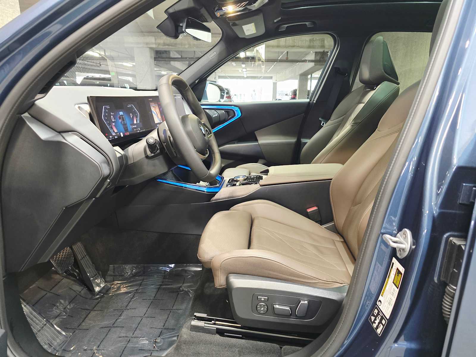 Thumbnail: 2025 BMW X3 - 23