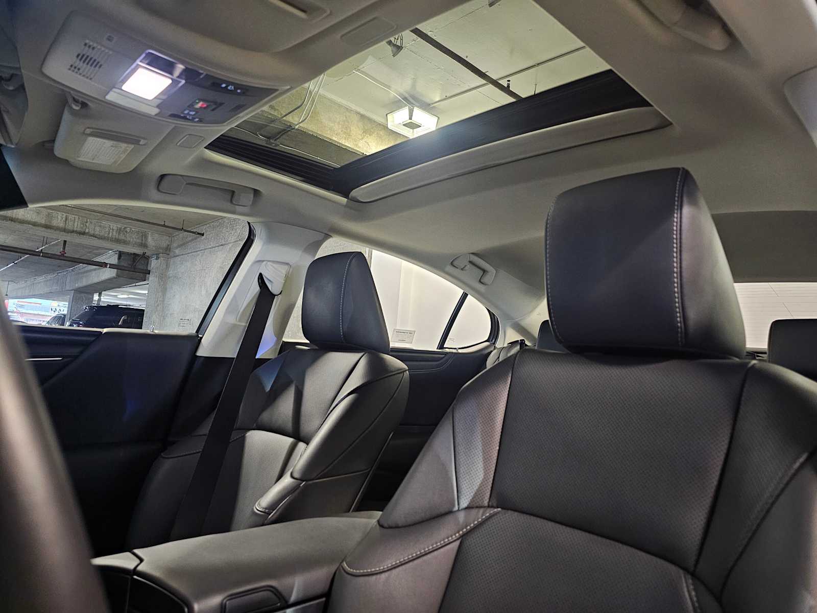 Thumbnail: 2023 Lexus ES - 33