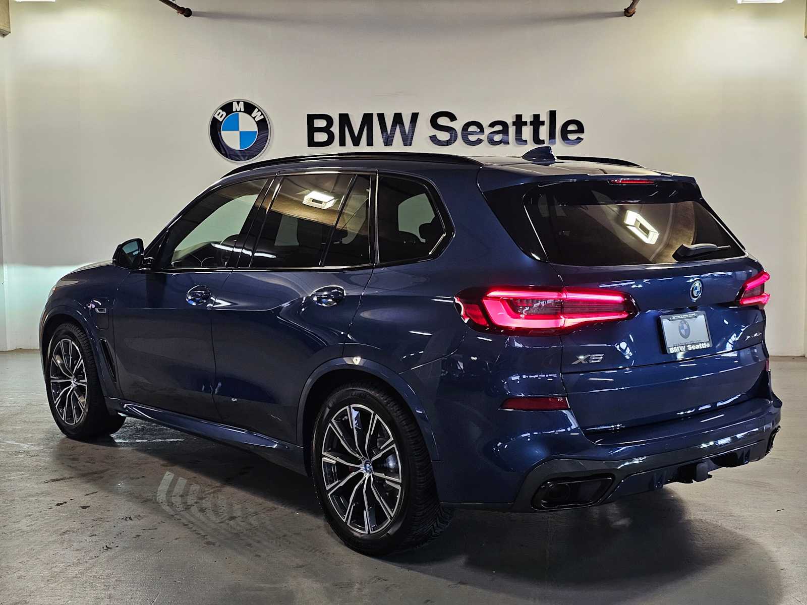 Thumbnail: 2022 BMW X5 - 4