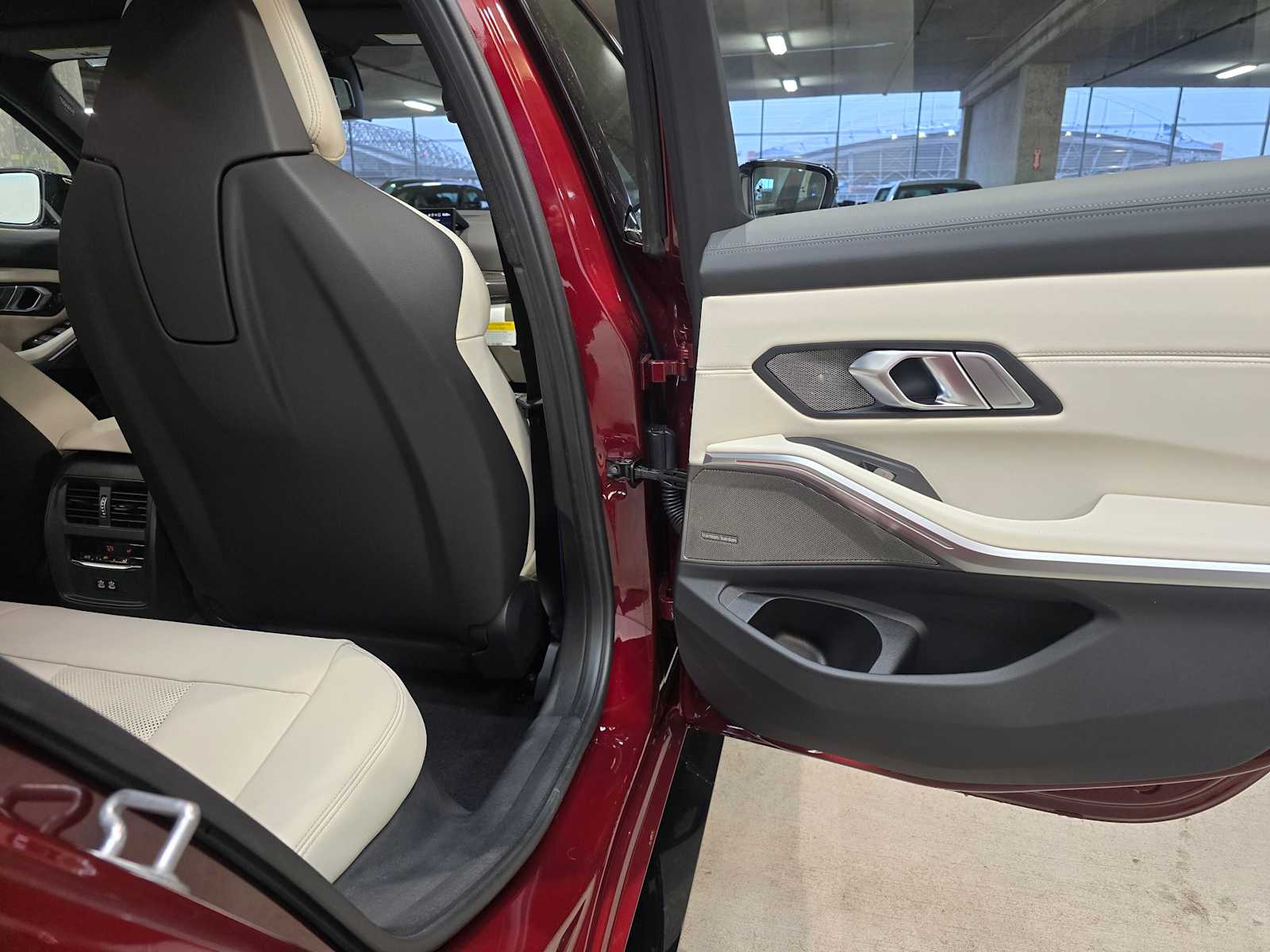 Thumbnail: 2026 BMW M3 - 27