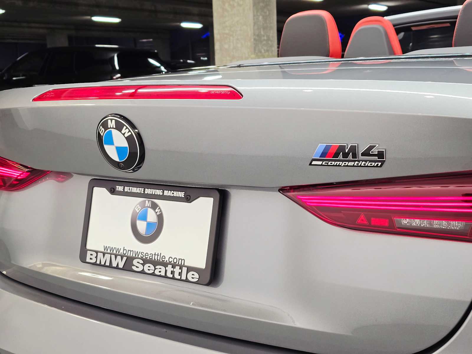 Thumbnail: 2025 BMW M4 - 8