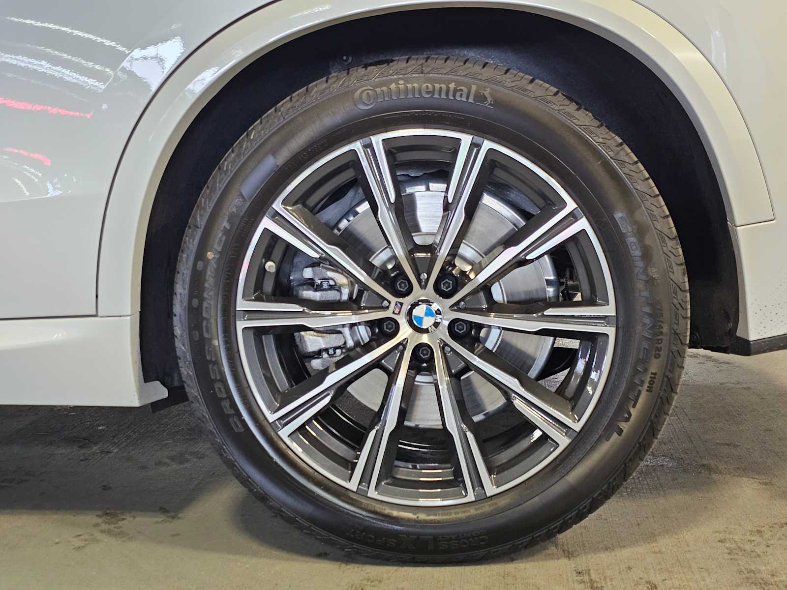 Thumbnail: 2026 BMW X5 - 8