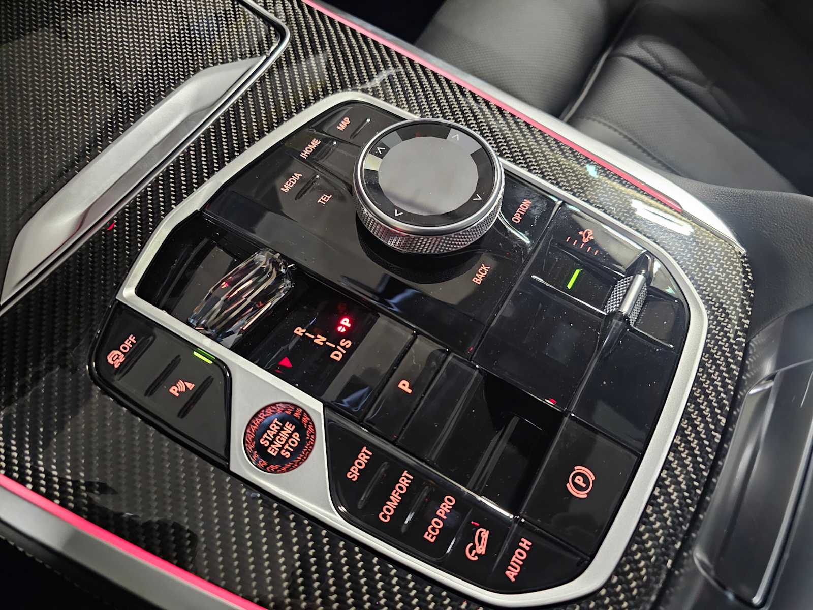 Thumbnail: 2026 BMW X7 - 21