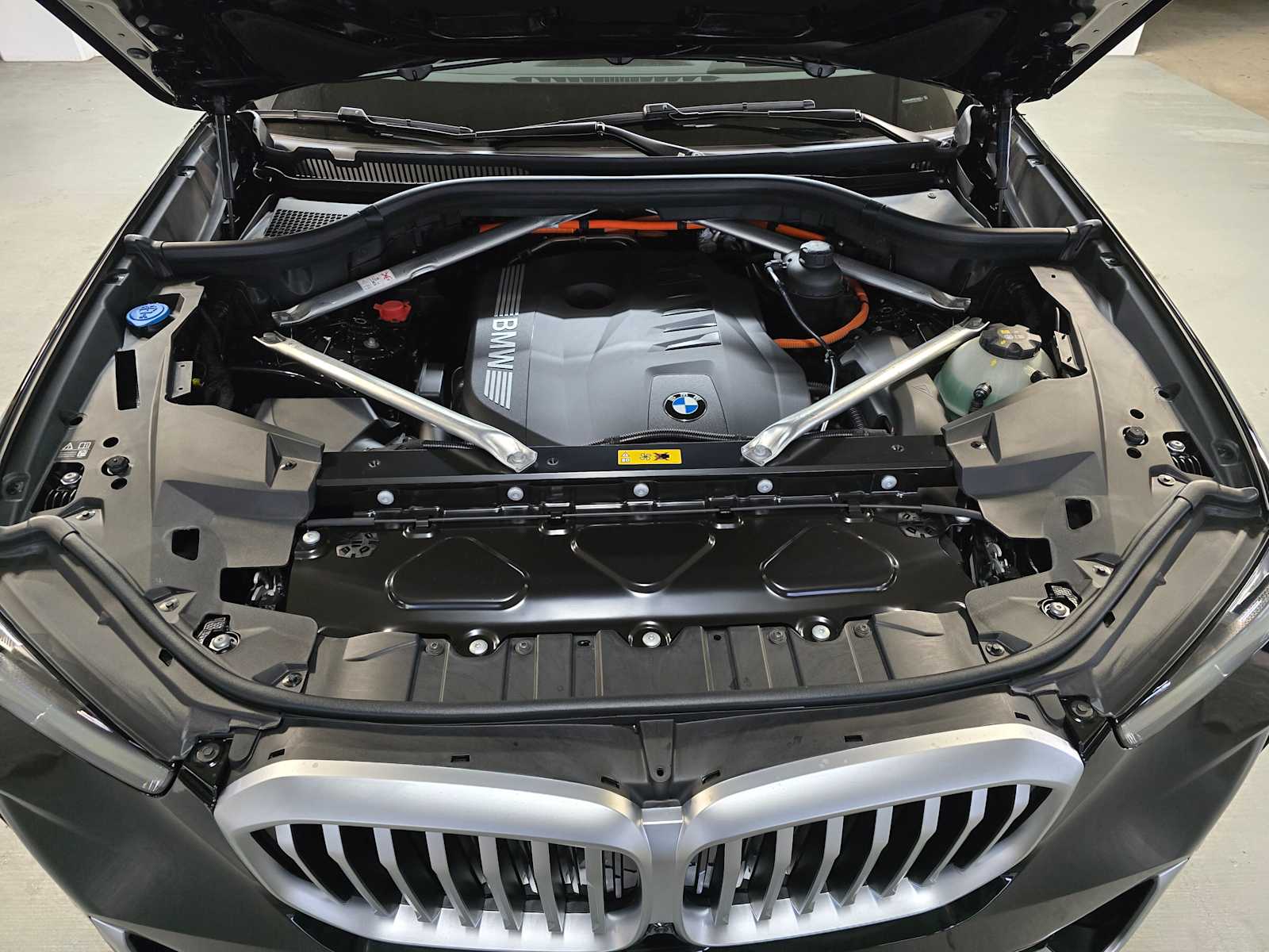 Thumbnail: 2026 BMW X5 - 9