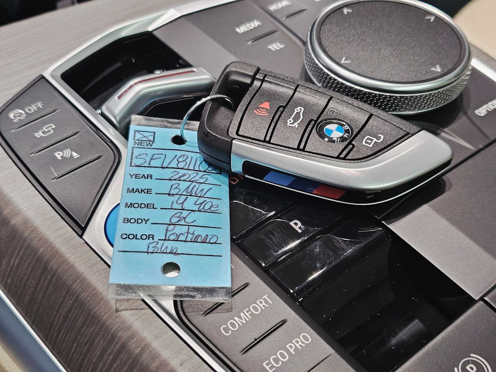 Thumbnail: 2025 BMW i4 - 30