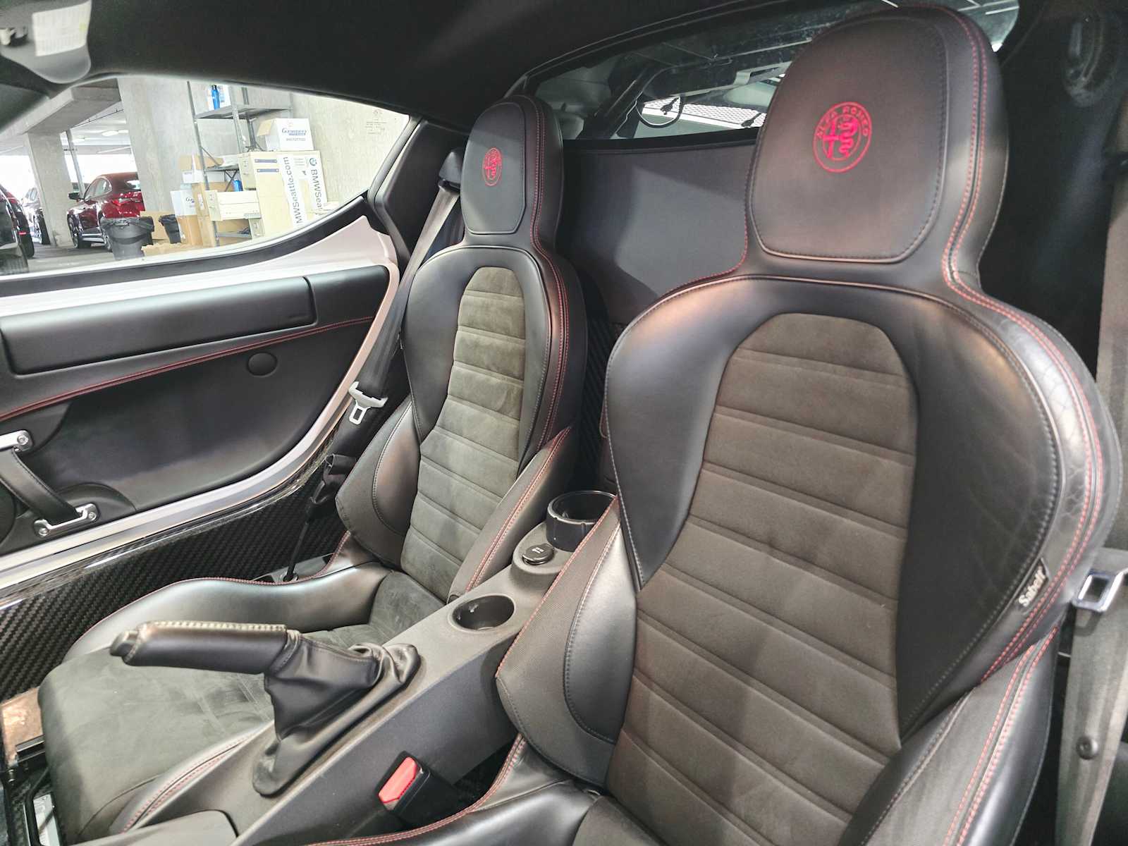 Thumbnail: 2018 Alfa Romeo 4C - 23