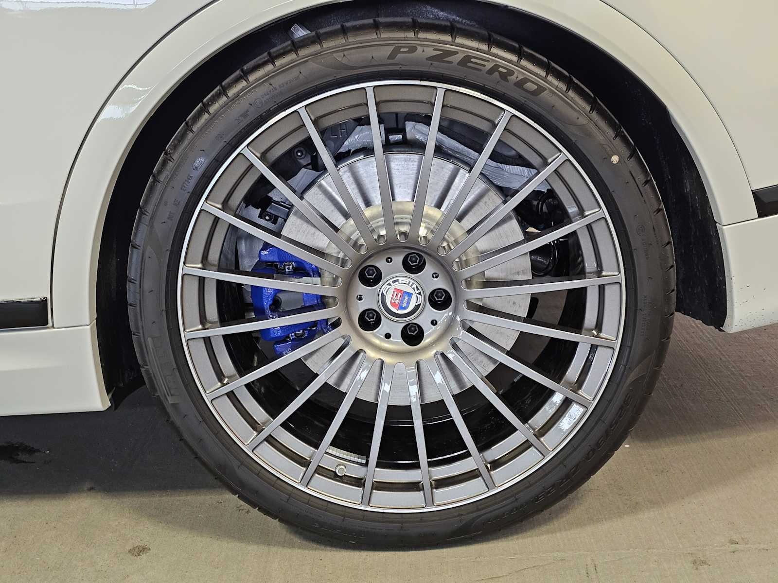 Thumbnail: 2026 BMW X7 - 8