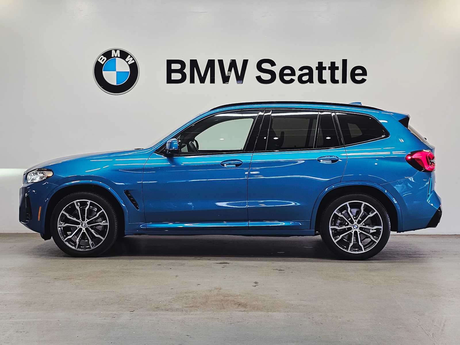 Thumbnail: 2022 BMW X3 - 3