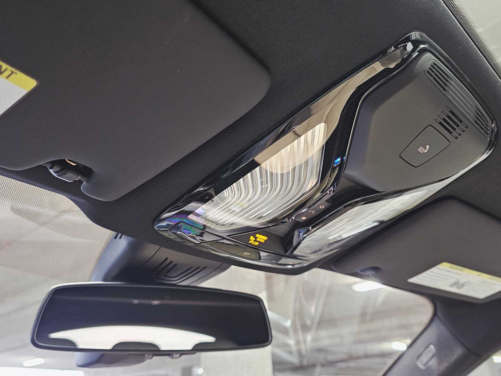 Thumbnail: 2025 BMW i4 - 21