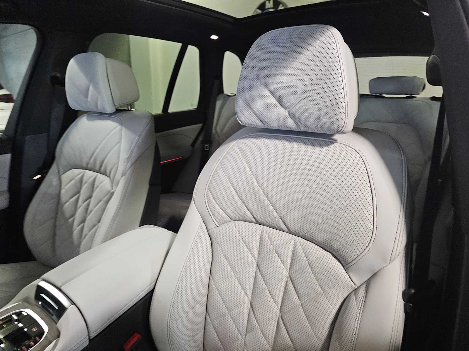 Thumbnail: 2026 BMW X5 - 34