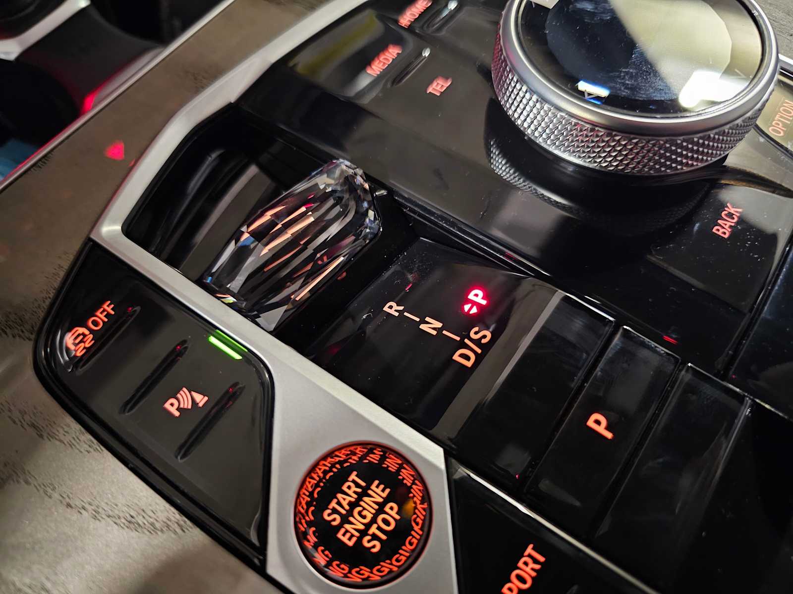 Thumbnail: 2026 BMW X7 - 26