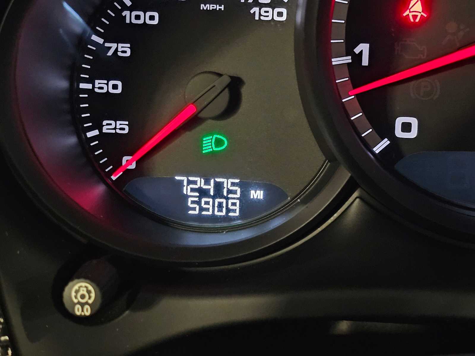 Thumbnail: 2016 Porsche Macan - 13