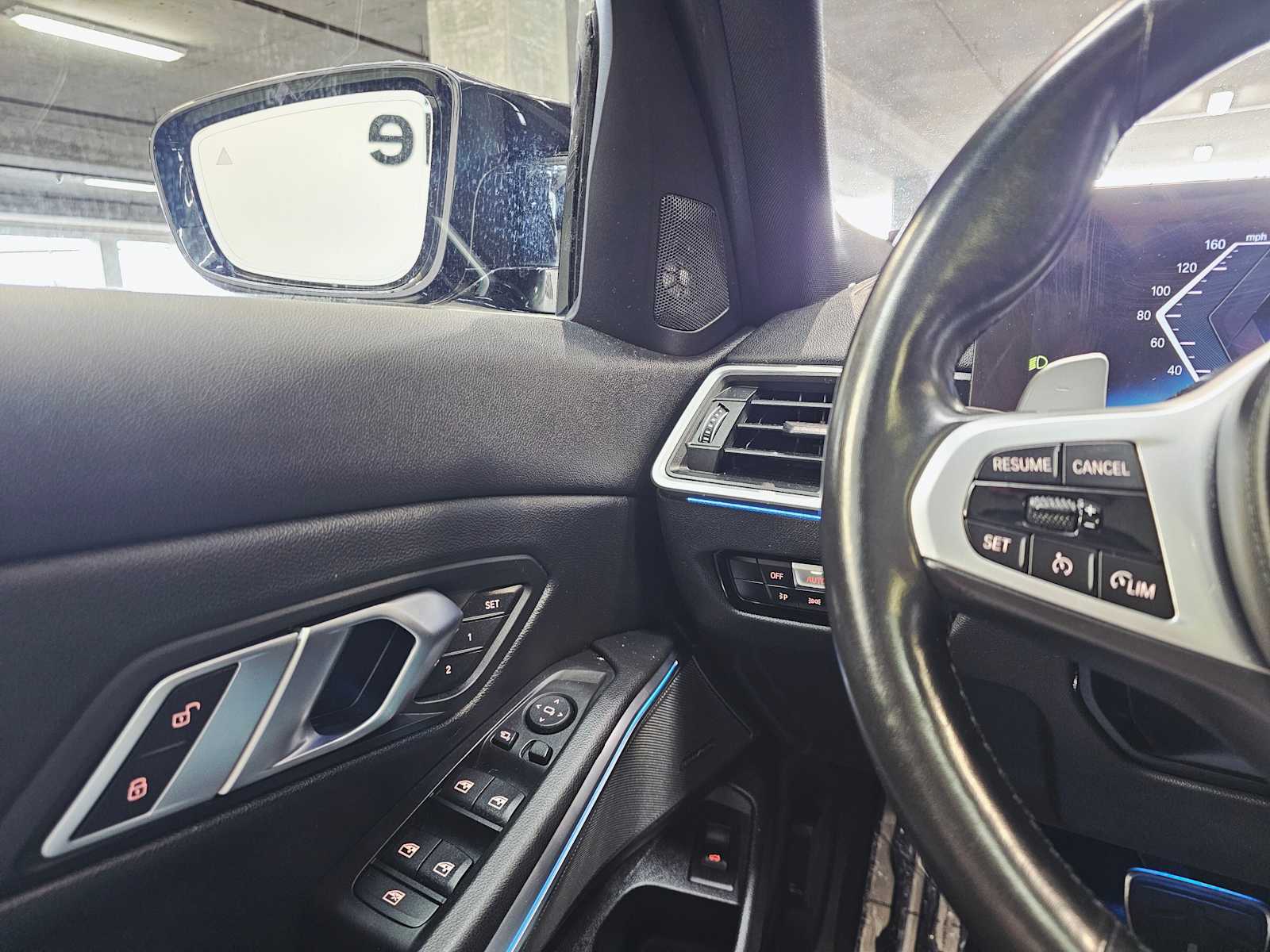 Thumbnail: 2023 BMW 3 Series - 22