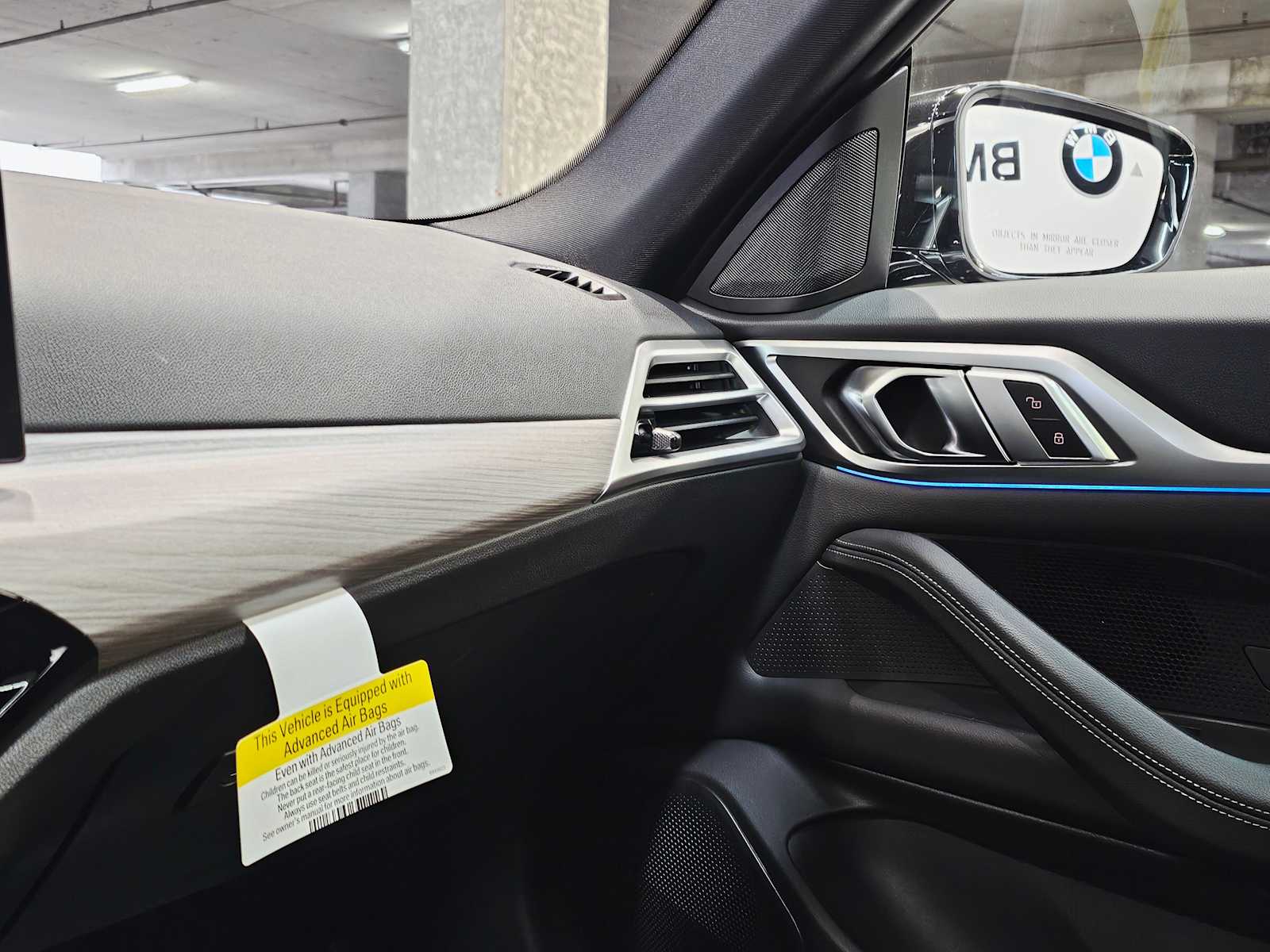 Thumbnail: 2025 BMW i4 - 20