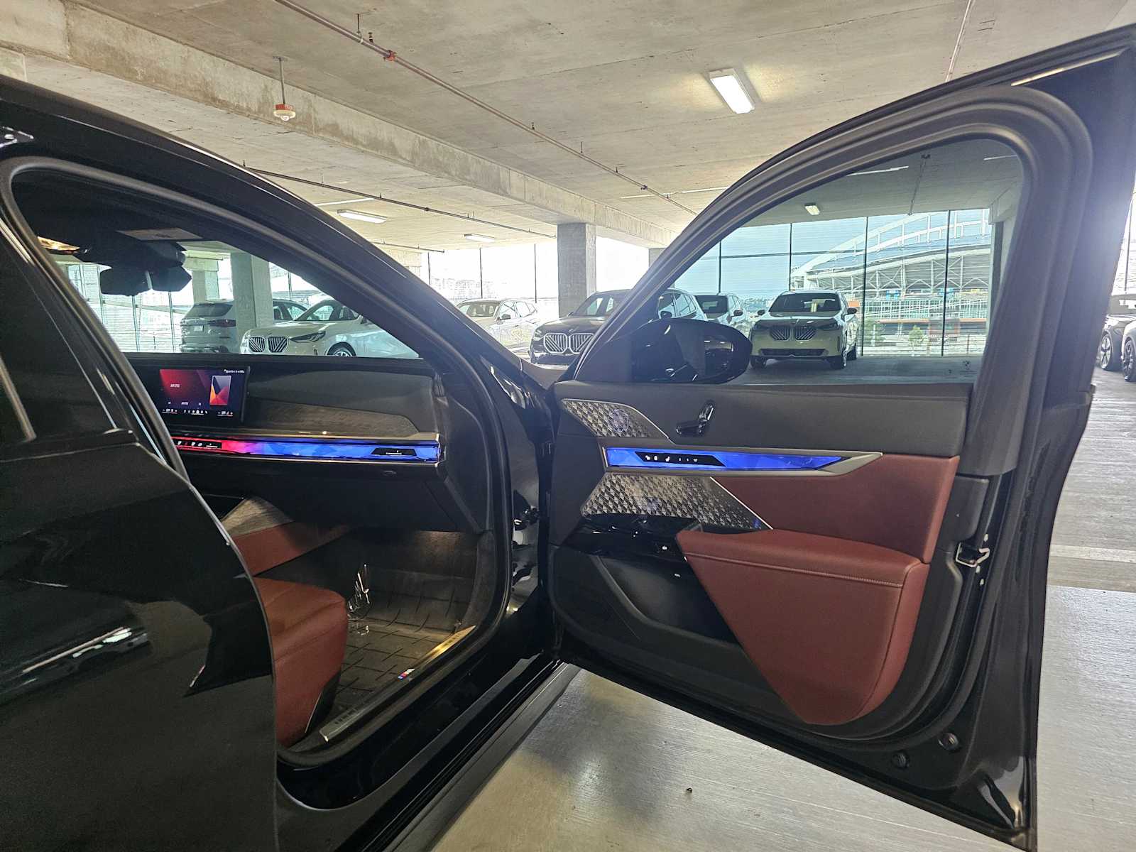 Thumbnail: 2025 BMW 7 Series - 14