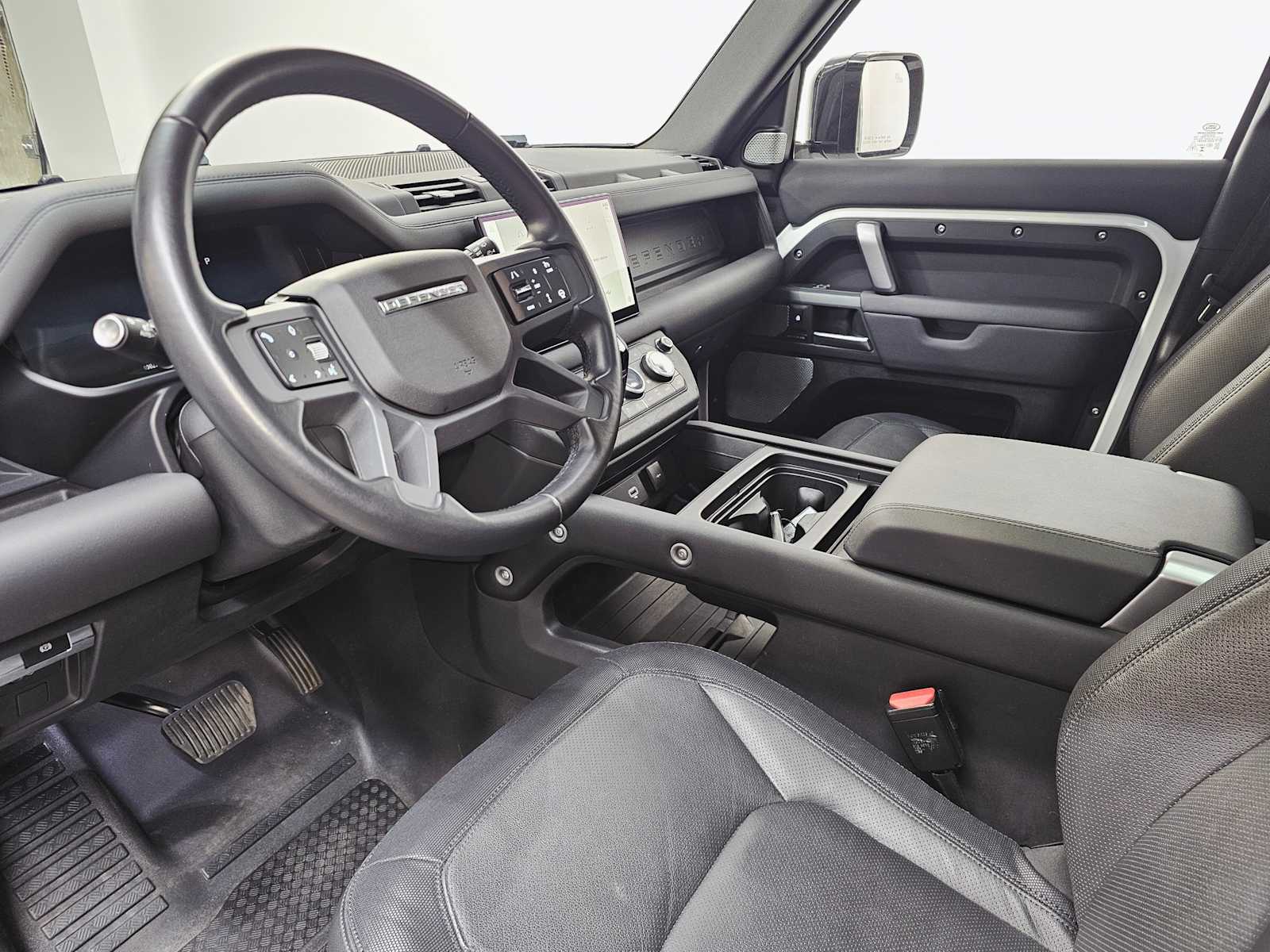 Thumbnail: 2024 Land Rover Defender - 2