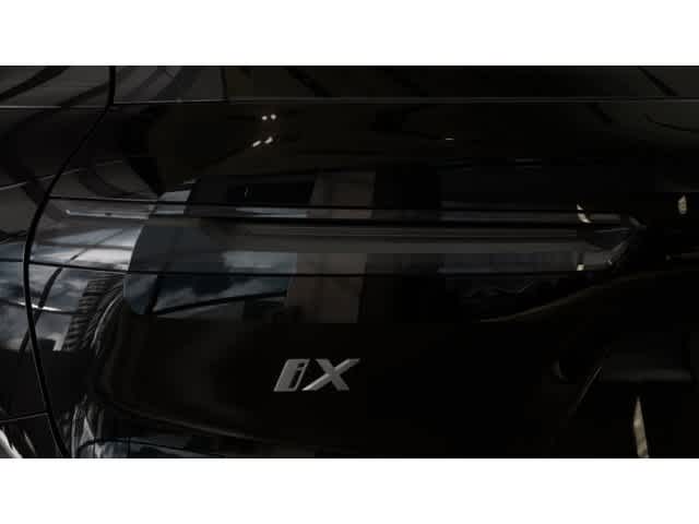 Thumbnail: 2026 BMW iX - 8