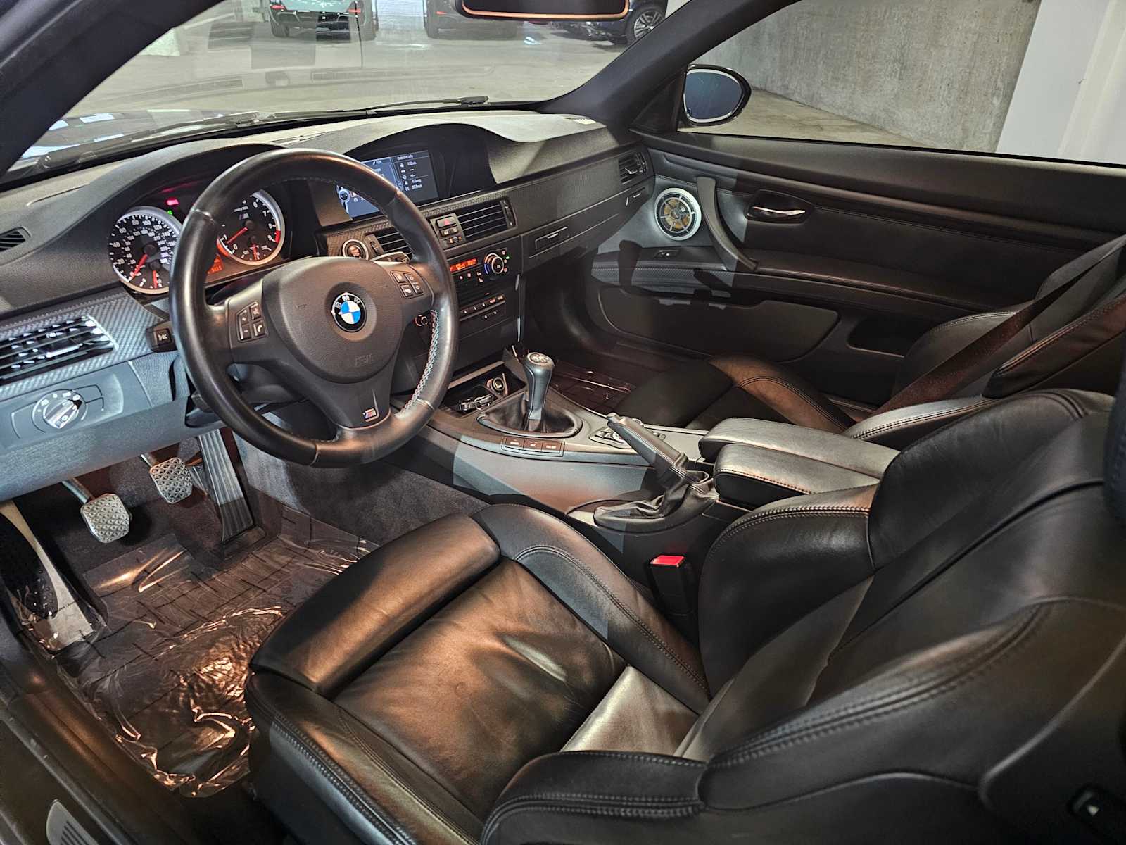 Thumbnail: 2011 BMW M3 - 2