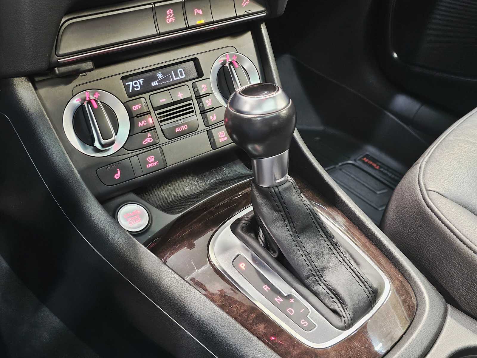 Thumbnail: 2015 Audi Q3 - 17