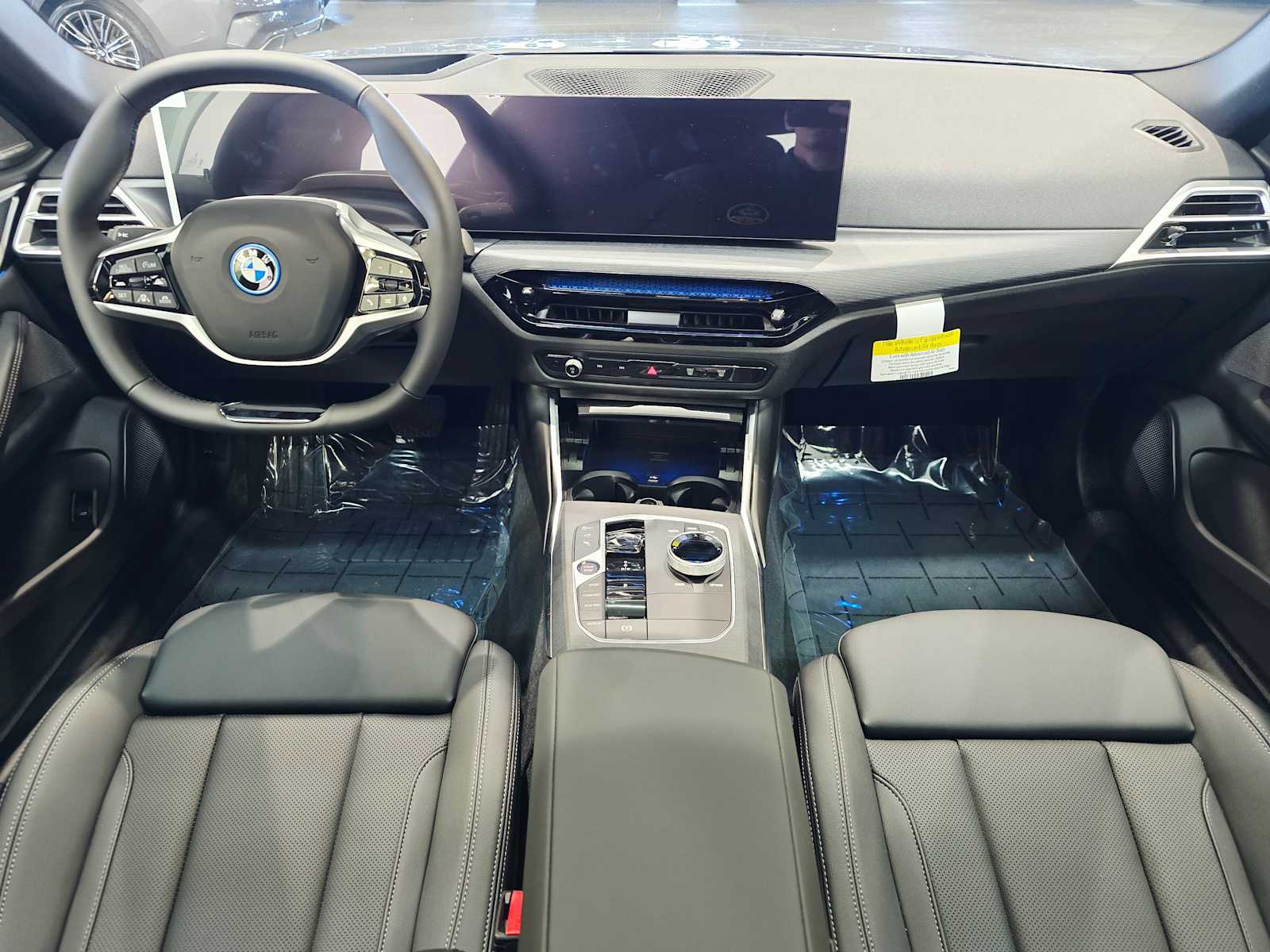Thumbnail: 2026 BMW i4 - 10