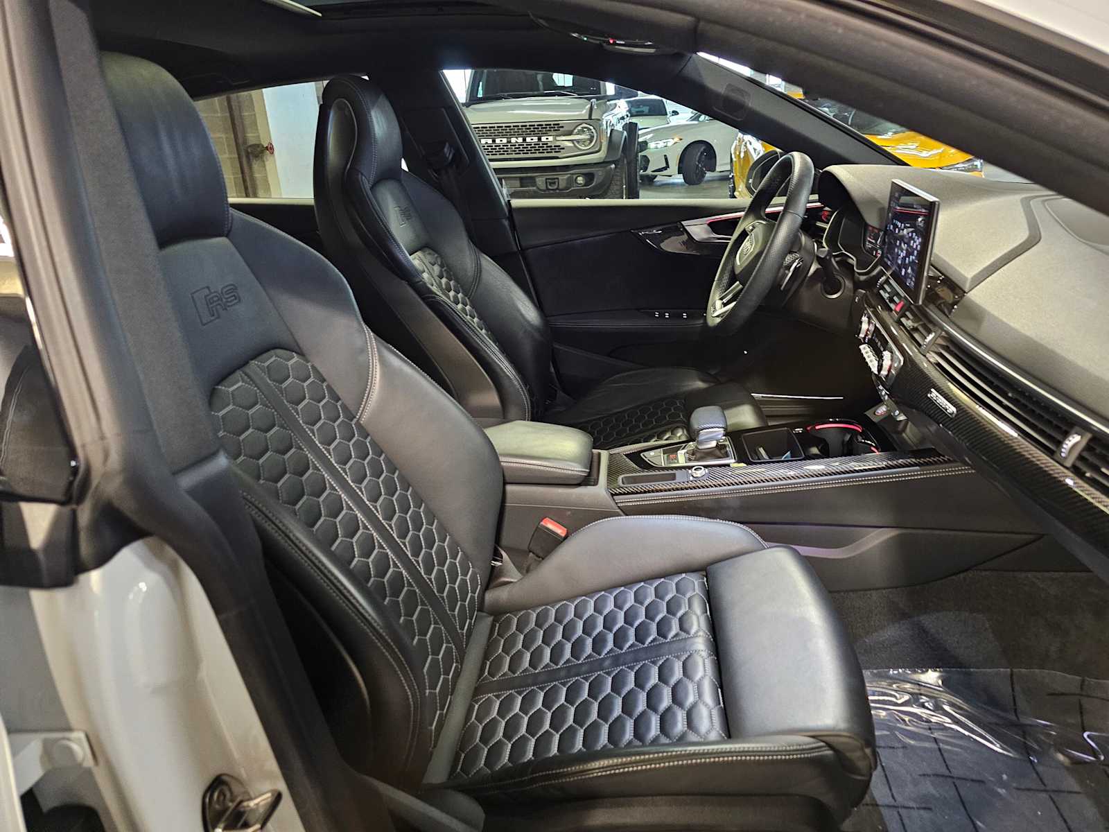 Thumbnail: 2021 Audi RS 5 - 38