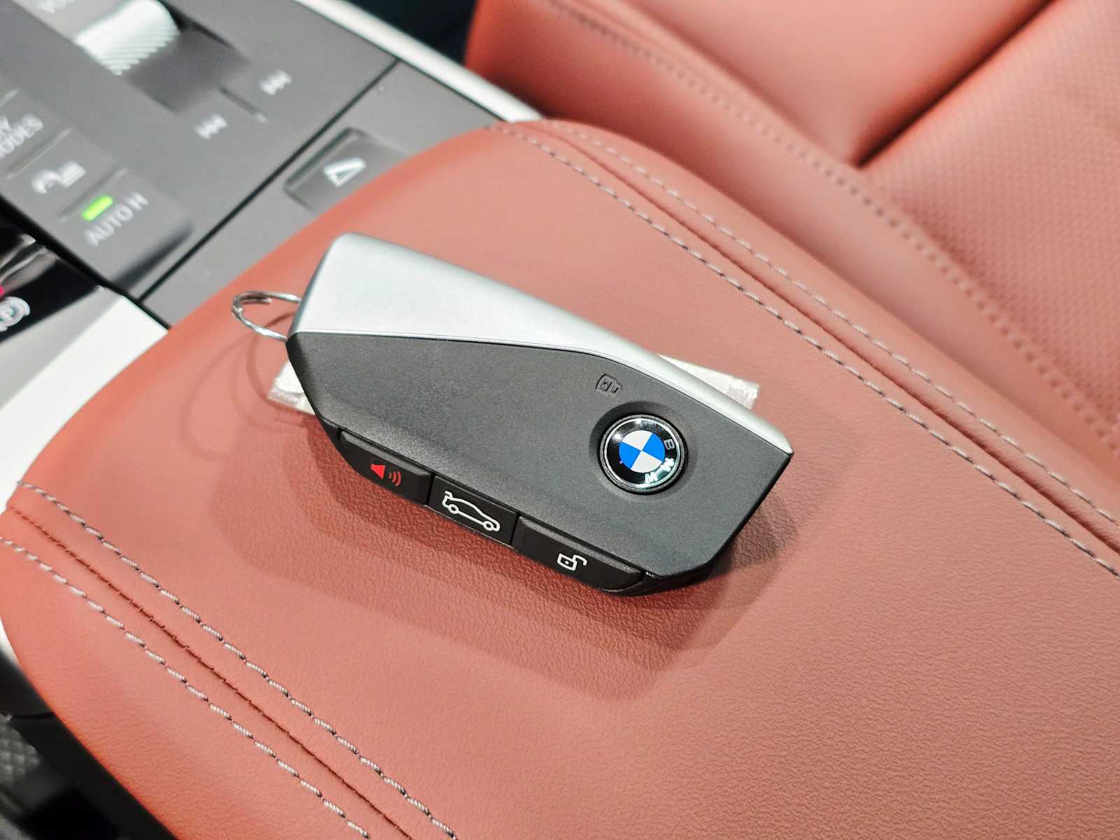 Thumbnail: 2026 BMW X1 - 31