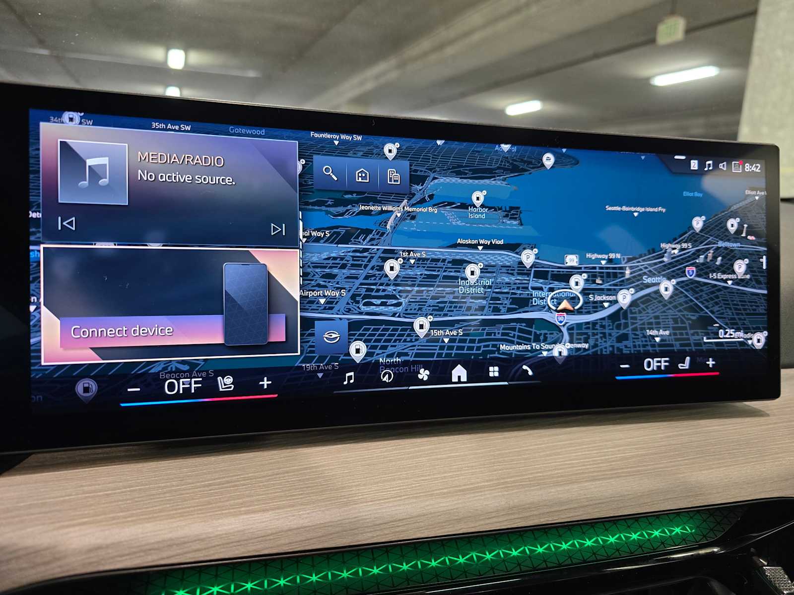 Thumbnail: 2025 BMW 3 Series - 13