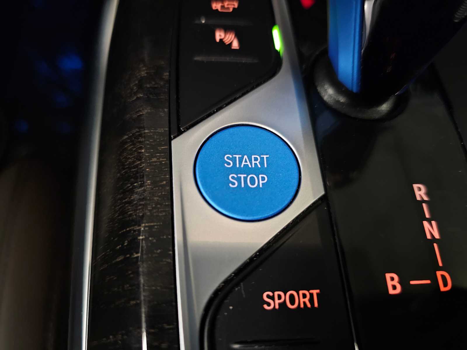Thumbnail: 2023 BMW i4 - 28