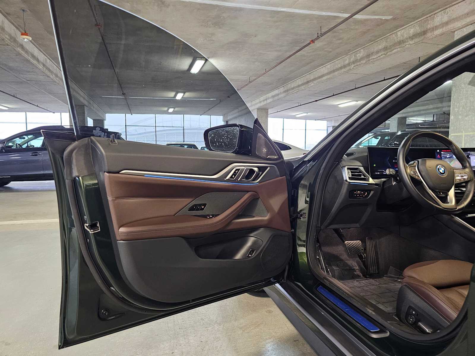 Thumbnail: 2023 BMW i4 - 31