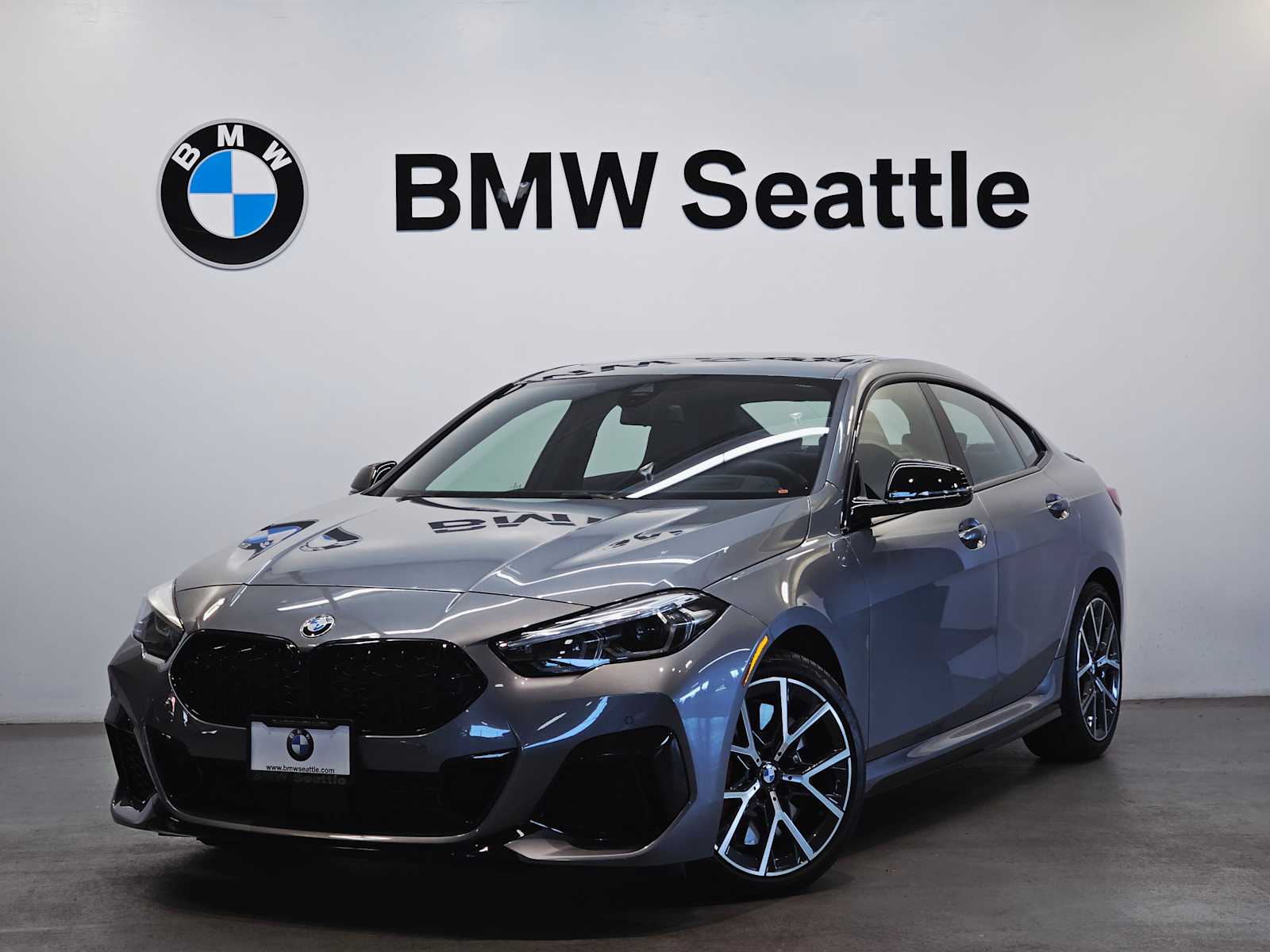 Thumbnail: 2024 BMW 2 Series - 1