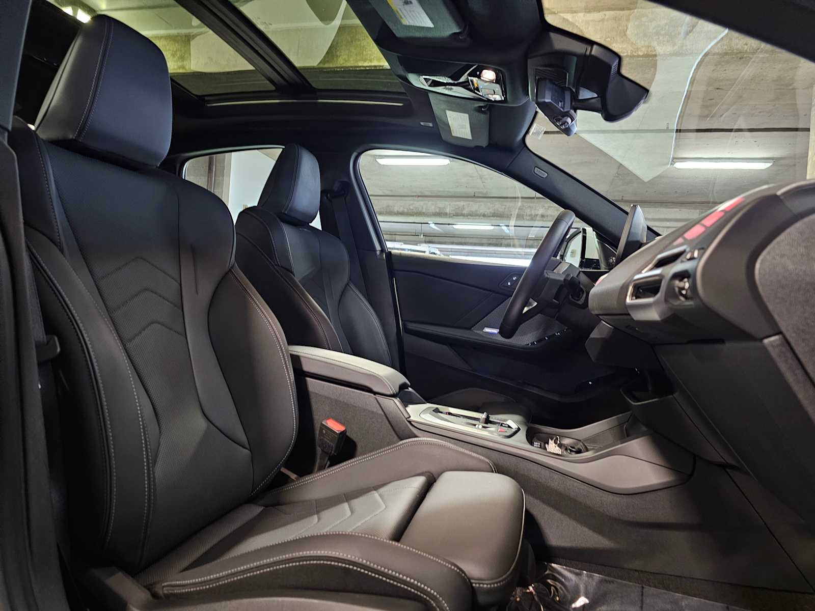 Thumbnail: 2025 BMW 2 Series - 25