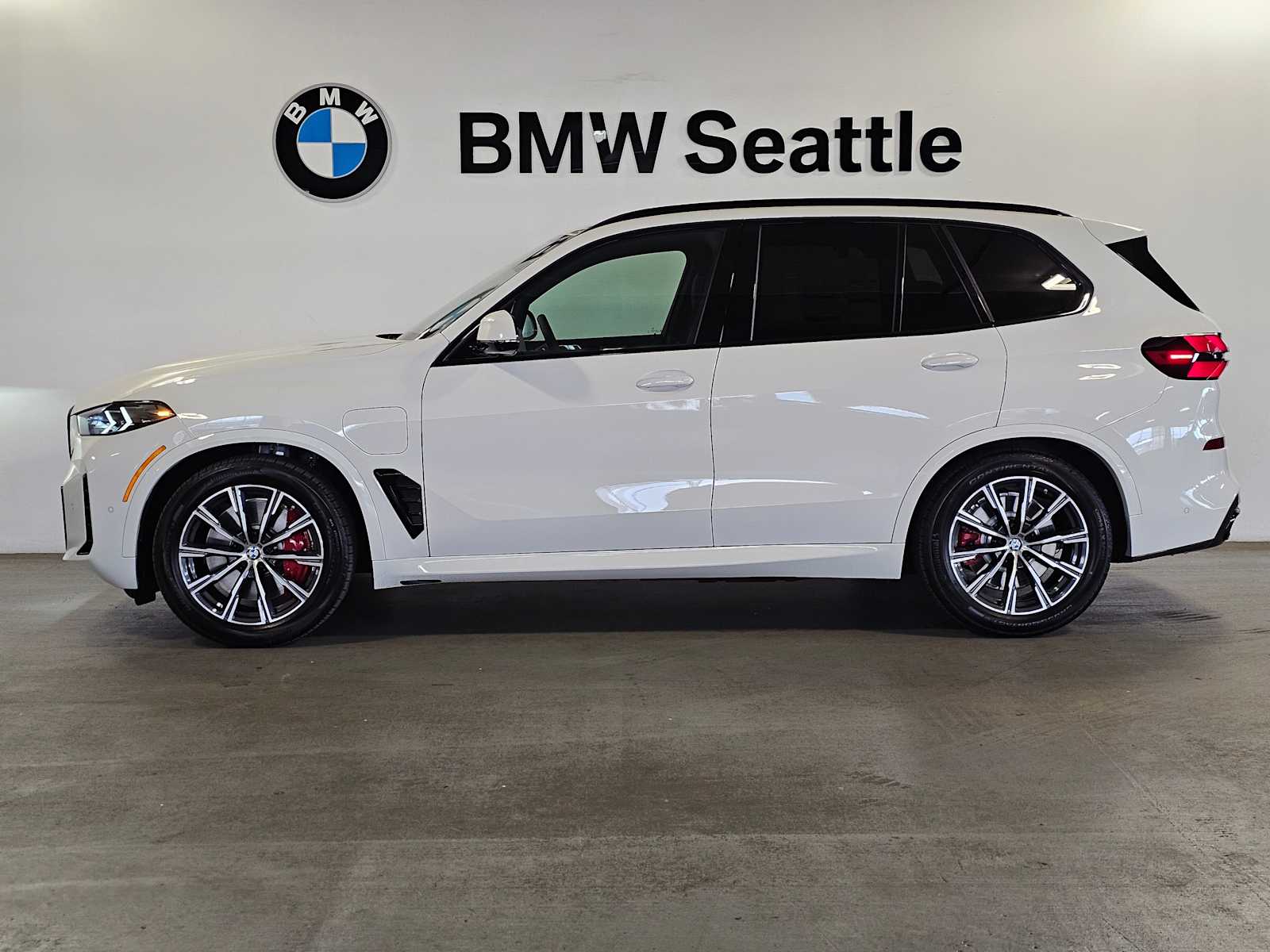Thumbnail: 2026 BMW X5 - 3