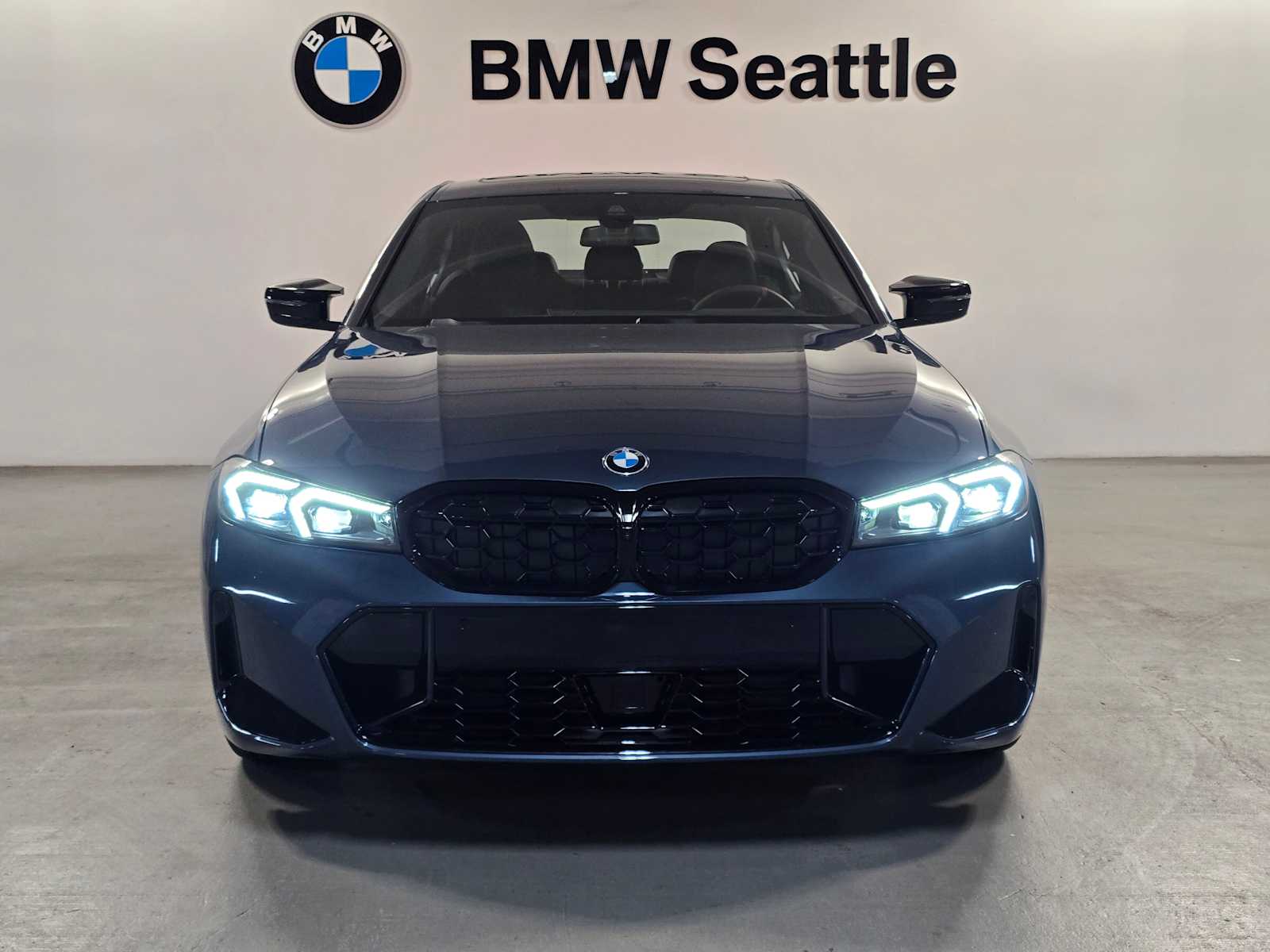 Thumbnail: 2026 BMW 3 Series - 6