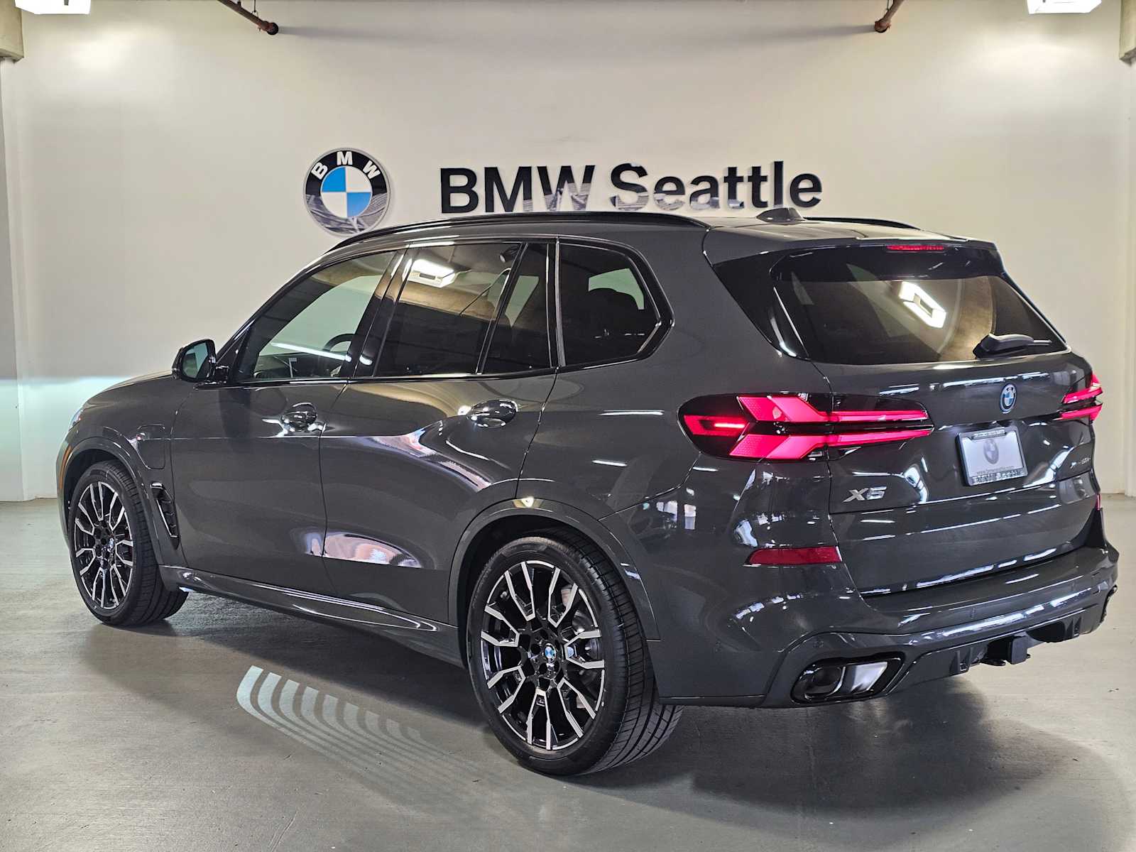 Thumbnail: 2026 BMW X5 - 4