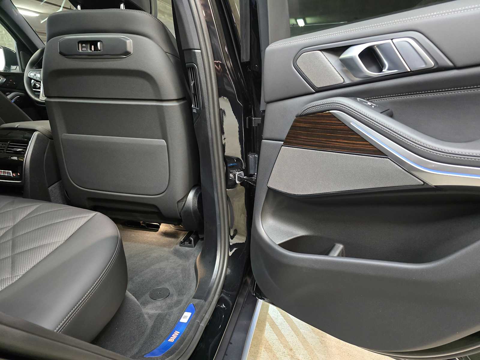 Thumbnail: 2026 BMW X5 - 30