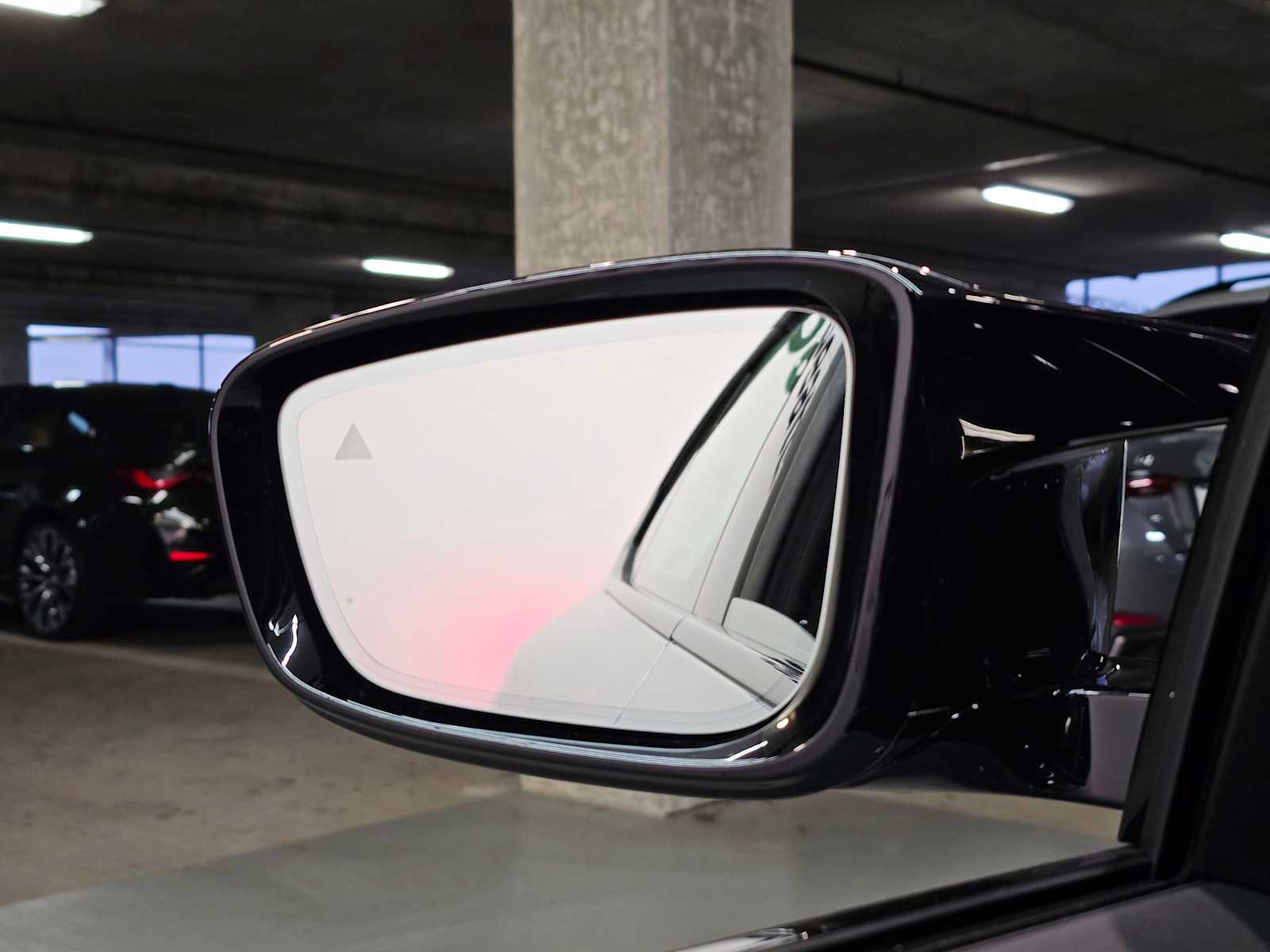 Thumbnail: 2025 BMW i4 - 21