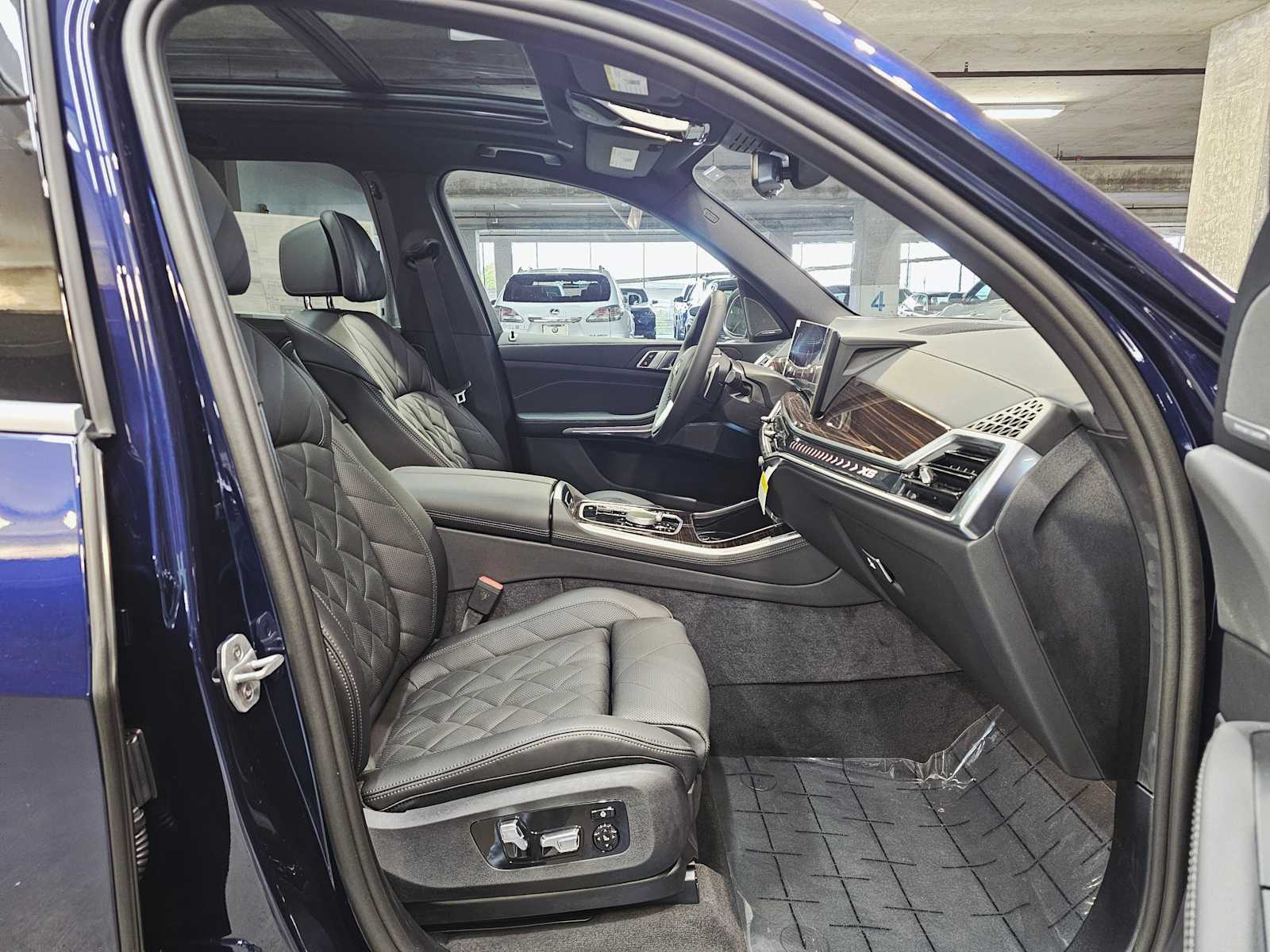 Thumbnail: 2026 BMW X5 - 27