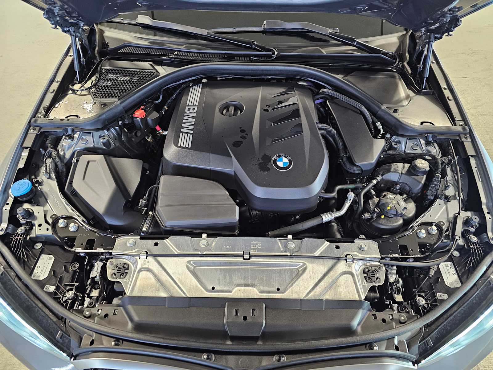 Thumbnail: 2025 BMW 3 Series - 9