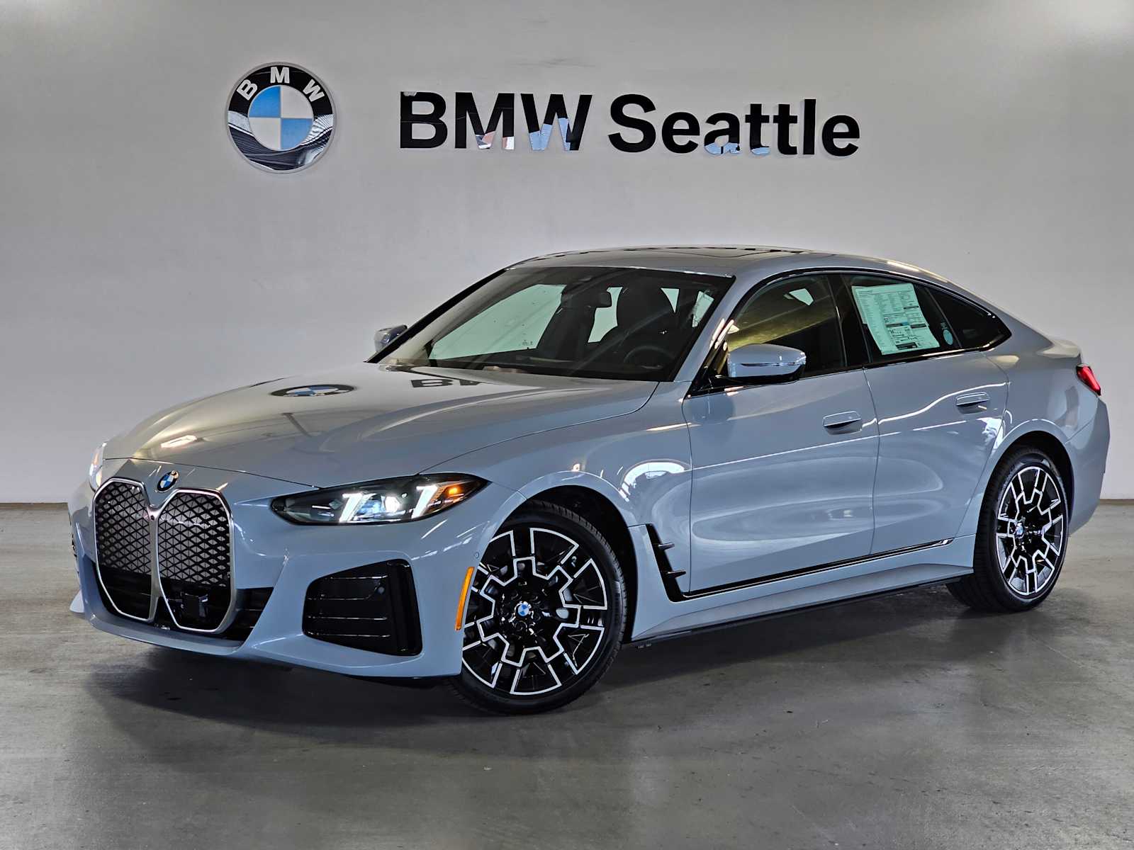 Thumbnail: 2026 BMW i4 - 1