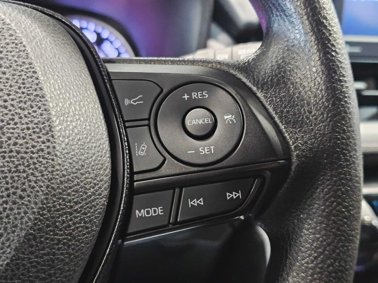 Thumbnail: 2021 Toyota RAV4 - 13