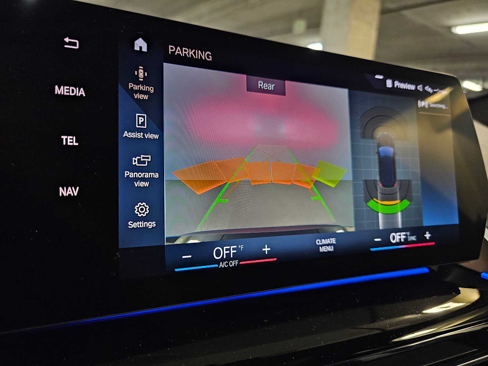 Thumbnail: 2023 BMW X1 - 17