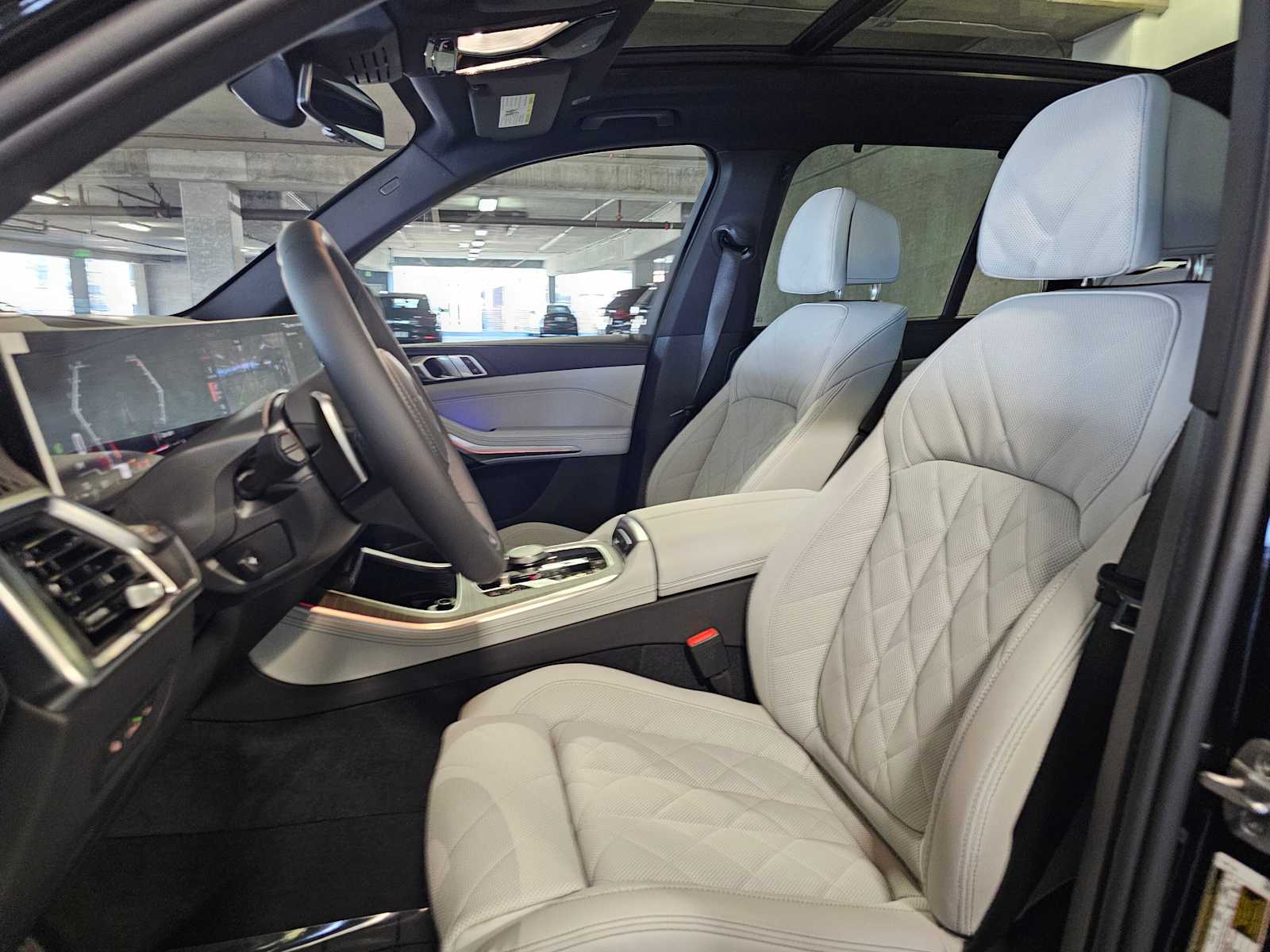 Thumbnail: 2026 BMW X5 - 32