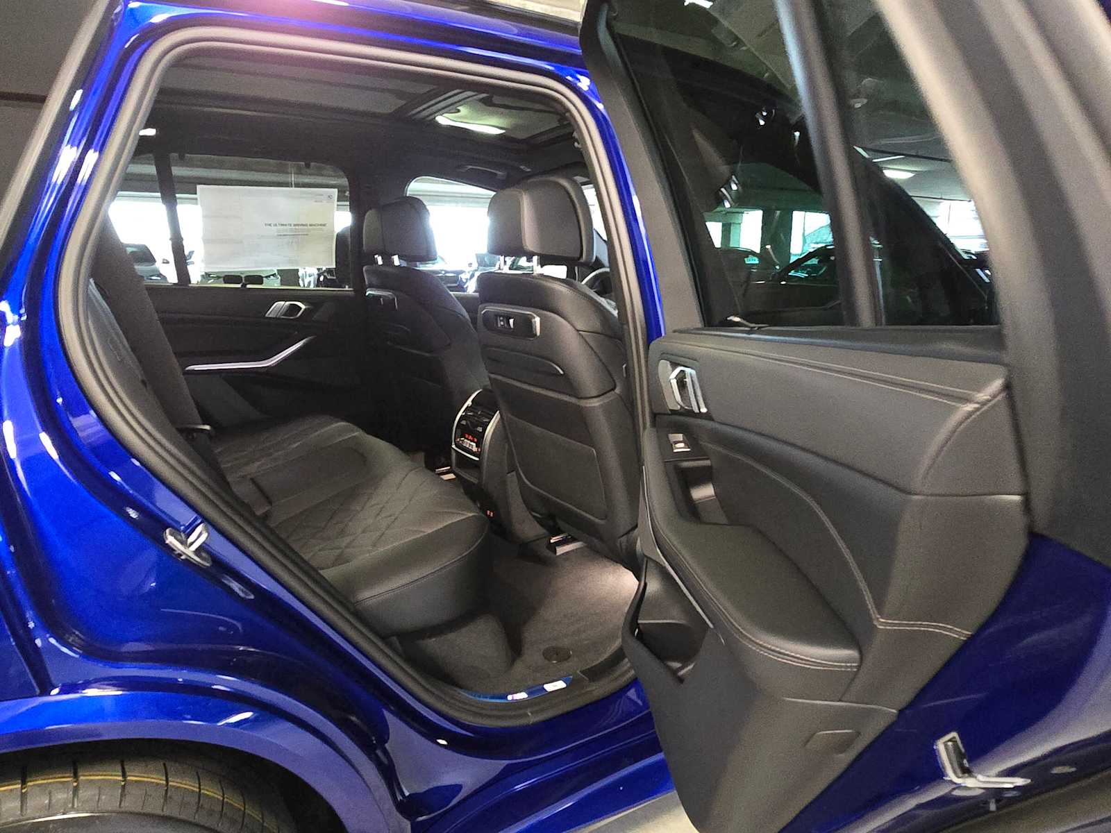 Thumbnail: 2026 BMW X5 - 27