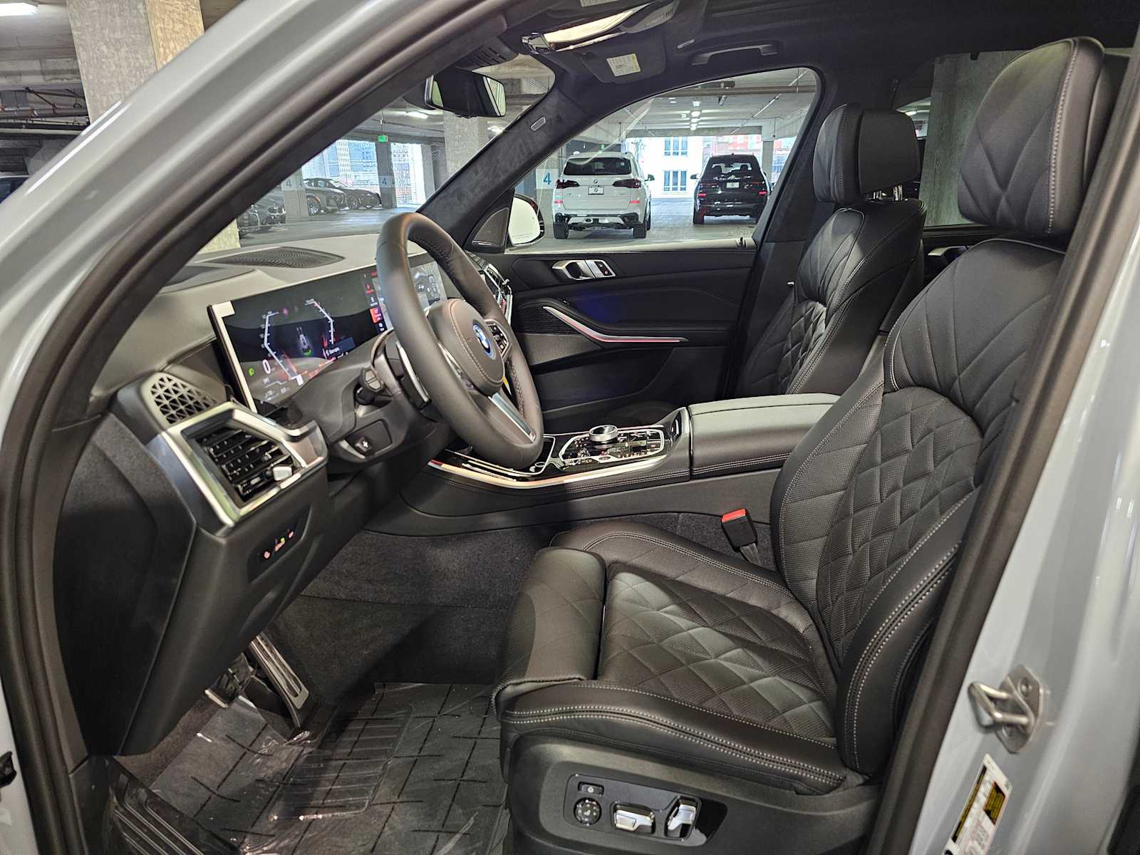 Thumbnail: 2026 BMW X5 - 33