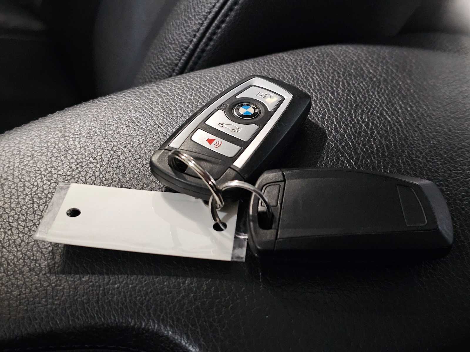 Thumbnail: 2015 BMW 3 Series - 45